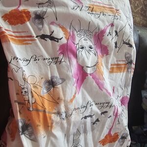 White Graphic Tinkerbell Scrub Top Size 2x with Pink and Orange Art